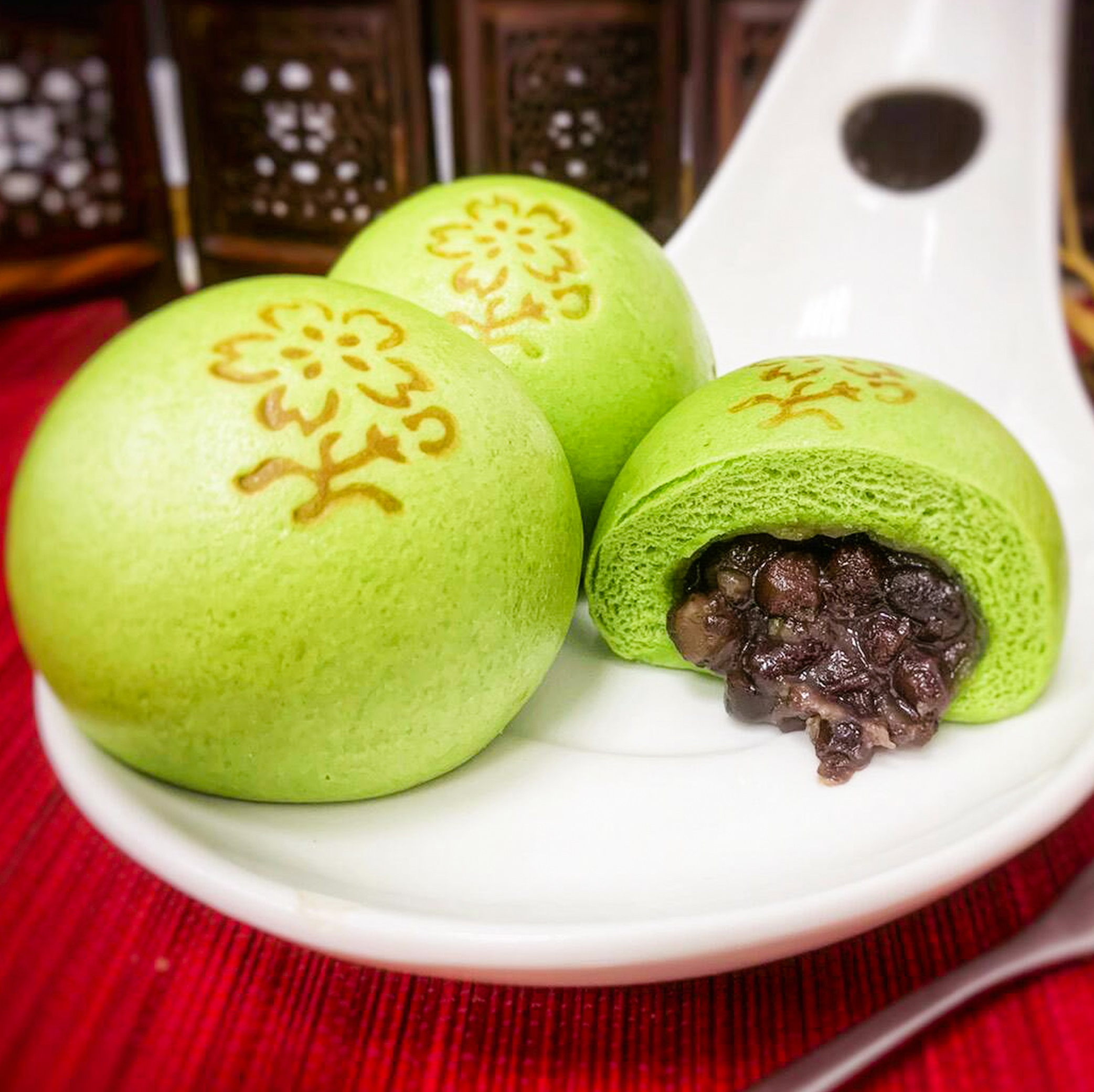 抹茶紅豆流沙包